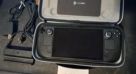 Mint
													Steam Deck - AMD, Black, 512 GB, 16 GB, photo 1 of 9