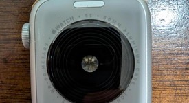 Good
													Apple Watch SE 2nd Gen 40mm - Silver, A2722 - GPS, Aluminum, photo 6 of 6