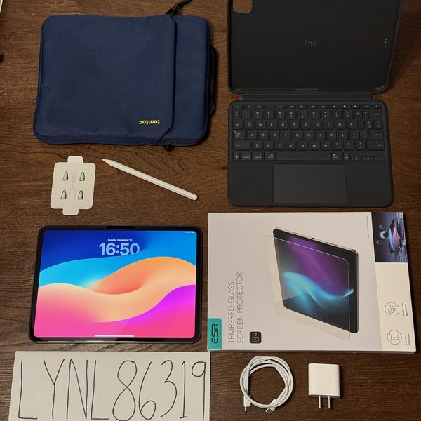 Apple iPad Pro 11 inch (M4) 2024 - Wi-Fi, 256 GB, Black, 8 GB, A2836, Standard Glass