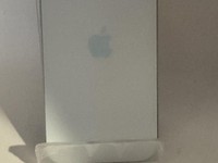 Apple iPhone 15