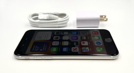 Fair
													Apple iPhone SE 2nd Gen 2020 - AT&T, White, 128 GB, A2275, photo 5 of 6