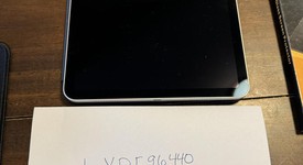Mint
													Apple iPad Air 5th Gen - Wi-Fi, Starlight, 64 GB, A2588, photo 1 of 17
