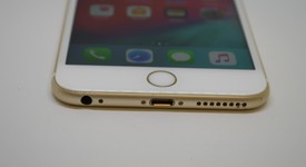 Good
													Apple iPhone 6S Plus - Unlocked, Gold, 128 GB, A1634, photo 2 of 11