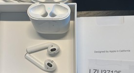 Used
													Apple AirPods 2nd Gen - Lightning Case, photo 2 of 4