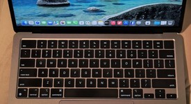 Good
													MacBook Air 2022 - 13" - Apple M2, Gray, 256 GB, 8 GB, photo 2 of 12