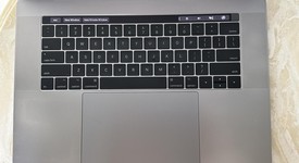 Good
													MacBook Pro 2017 (With Touch Bar) - 15" - I7, Gray, 512 GB, 16 GB, photo 3 of 11