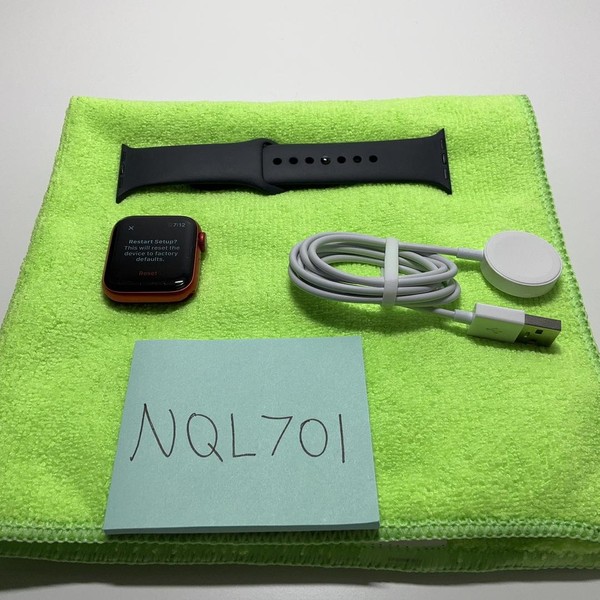 Apple Watch Series 6 40mm - Unlocked, Red, A2293 - Cellular, Aluminum