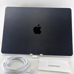 Mint MacBook Air 2026 (M5) - 13 inch - 512 GB, Midnight, 16 GB, Apple M5 10-Core (8-core GPU)