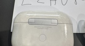 Used
													Apple AirPods Pro 1st Gen - Wireless Case, photo 5 of 5