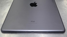 Good
													Apple iPad 9th Gen - Unlocked, Silver, 64 GB, A2603, photo 5 of 10