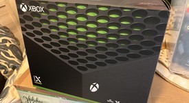 Mint
													Xbox Series X (2020) - Black, 1 TB, standard, photo 3 of 8