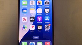 Good
													Apple iPhone 13 - Verizon, Red, 128 GB, A2482, photo 3 of 14