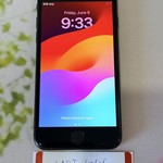 Good Apple iPhone SE 2nd Gen 2020 - Unlocked, 64 GB, Black, A2275