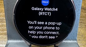 Good
													Samsung Galaxy Watch4 - Unlocked, Gold, 40mm, photo 1 of 7