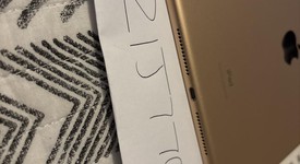 Good
													Apple iPad 7th Gen - Unlocked, Gold, 32 GB, A2200, photo 5 of 7