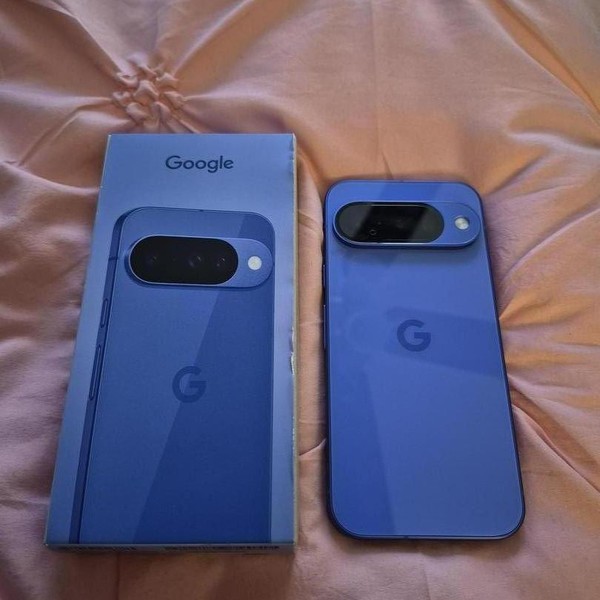 Google Pixel 10 - Unlocked, 128 GB, Frost, GLBW0