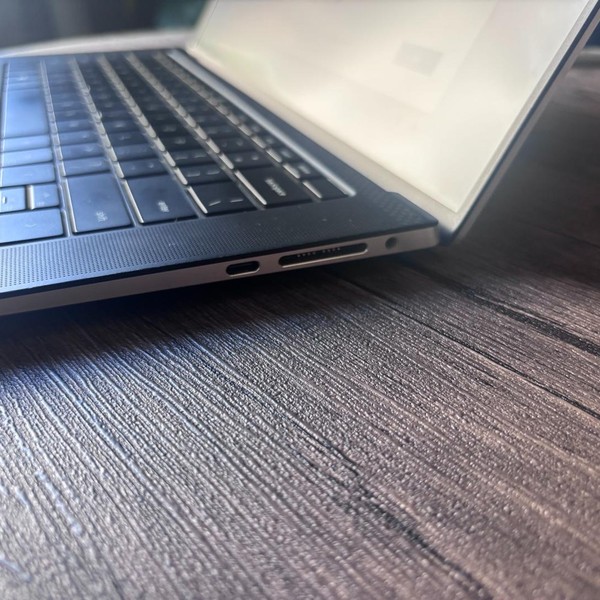 Dell XPS 15 9530 (2023) - 512 GB, Silver, 16 GB, Intel Core i7, FHD+ Plus