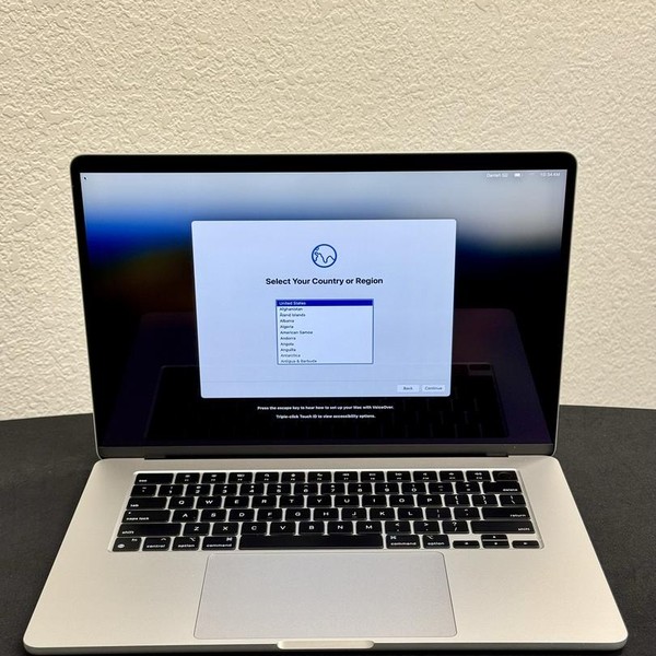 MacBook Air 2023 (M2) - 15 inch - 512 GB, Silver, 8 GB, Apple M2