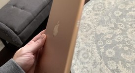 Mint
													Apple iPad 7th Gen - Unlocked, Gold, 32 GB, A2200, photo 3 of 7