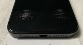 Good
													Apple iPhone 15 Pro Max - Unlocked Non-US, Black, 256 GB, A3105, photo 4 of 6