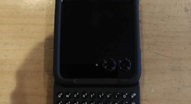 Mint
													Motorola Razr (2025) - Unlocked, Blue, 256 GB, 8 GB, photo 2 of 11