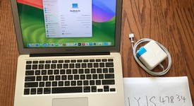 Fair
													MacBook Air 2017 - 13" - I5, Silver, 128 GB, 8 GB, photo 1 of 10