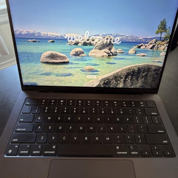 MacBook Pro 2024 - 14 inch - 512 GB, Space Black, 16 GB, Apple M4
