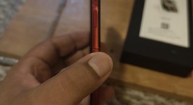 Mint
													Motorola Razr Ultra (2025) - Unlocked, PANTONE Rio Red, 1 TB, 16 GB, photo 3 of 9