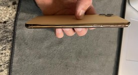 Good
													Apple iPhone 11 Pro Max - Unlocked, Gold, 256 GB, A2161, photo 4 of 8