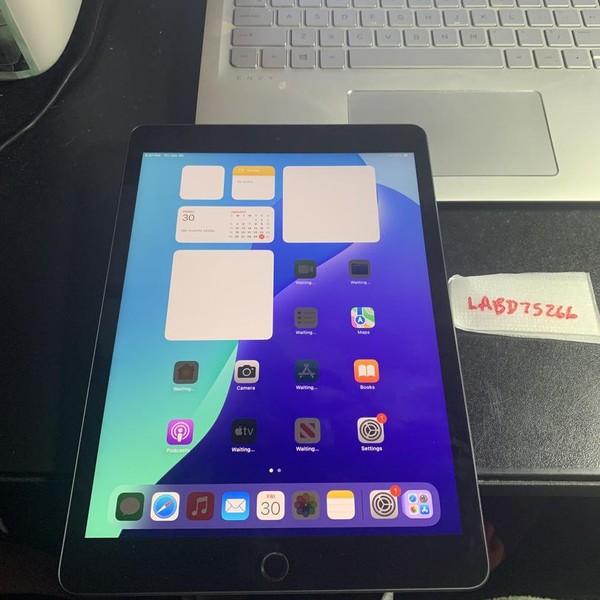 Apple iPad 7th Gen - Wi-Fi, 128 GB, Gray, A2197