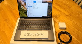 Good
													MacBook Pro Late 2023 (M3) - 14" - Apple M3 Pro 12-core, Black, 2 TB, 36 GB, 18-core GPU, photo 1 of 9