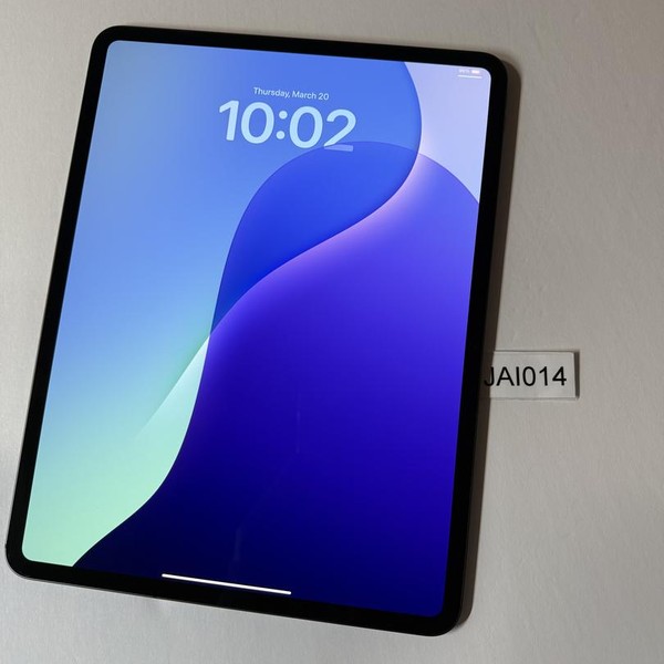 Apple iPad Pro 13 inch (M4) 2024 - Unlocked, 256 GB, Black, 8 GB, A2926, Standard Glass