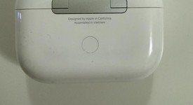 Used
													Apple AirPods Pro 1st Gen - MagSafe Case, photo 5 of 6