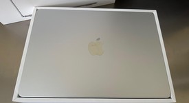 Mint
													MacBook Air 2025 (M4) - 13" - Apple M4, Silver, 512 GB, 16 GB, photo 2 of 16