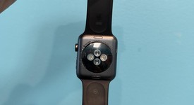 Good
													Apple Watch Series 3 42mm - Unlocked, Gray, A1861, Aluminum, photo 2 of 6