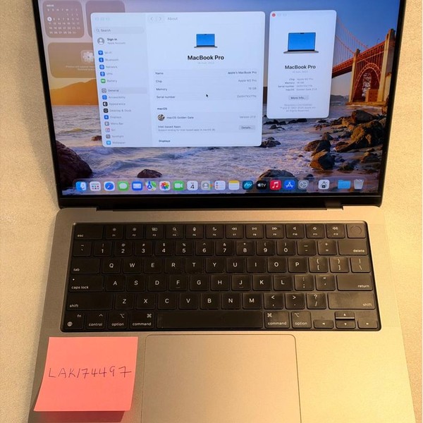 MacBook Pro 2023 - 14 inch - 512 GB, Gray, 16 GB, Apple M2 Pro 10-core