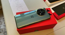 Good
													OnePlus 11 - Unlocked, Green, 256 GB, 16 GB, CPH2451, photo 3 of 11