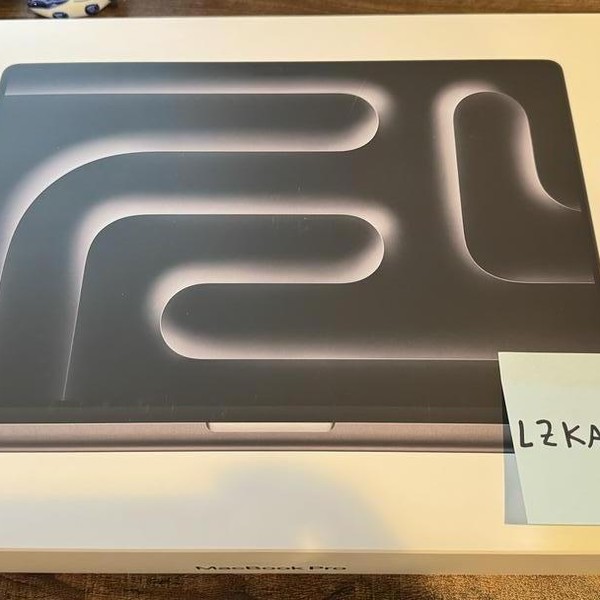 MacBook Pro 2024 - 16 inch - 1 TB, Space Black, 24 GB, Apple M4 Pro 14-core