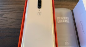 Mint
													OnePlus 7 Pro - Unlocked, Almond, 256 GB, 8 GB, photo 4 of 10