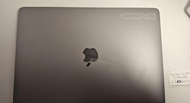 Good
													MacBook Pro 2017 (With Touch Bar) - 13" - I5, Gray, 256 GB, 16 GB, photo 5 of 23