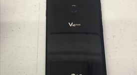 Good
													LG V40 ThinQ - Sprint, Black, LM-V405UA, photo 3 of 7