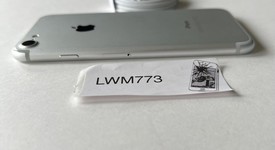 Good
													Apple iPhone 7 - Unlocked, Silver, 32 GB, A1778, GSM, photo 3 of 8