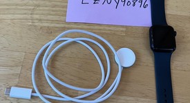 Good
													Apple Watch SE 2nd Gen 40mm - Midnight, A2722 - GPS, Aluminum, photo 5 of 7