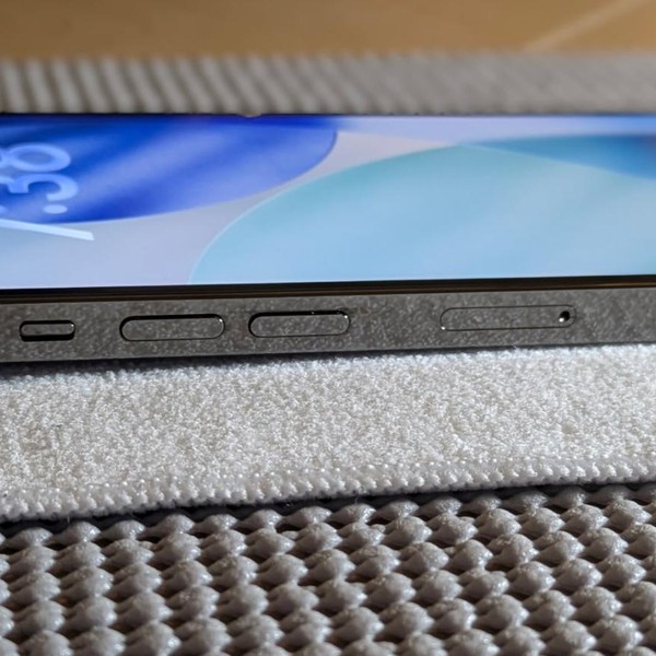 Apple iPhone 13 Pro - Unlocked, Graphite, 256 GB, A2483