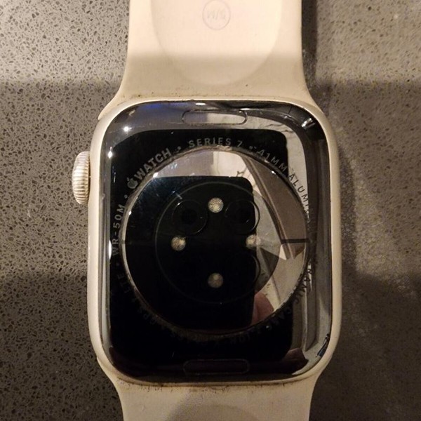 Apple Watch Series 7 45mm - Starlight, A2474 - GPS, Aluminum