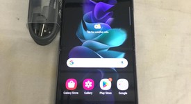 Good
													Samsung Galaxy Z Flip3 5G - Verizon, Lavender, 128 GB, 8 GB, SM-F711U, photo 3 of 6