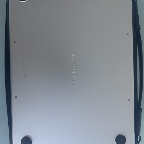 MacBook Pro 2023 - 14 inch - 512 GB, Silver, 16 GB, Apple M2 Pro 10-core