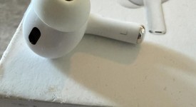 Used
													Apple AirPods Pro 2 - USB-C, photo 5 of 11