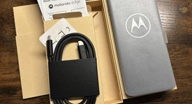 Mint
													Motorola Edge (2024) - Metro by T-Mobile, Black, 256 GB, 8 GB, photo 4 of 12