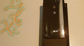 Good
													LG V30 - AT&T, Black, 64 GB, H931, photo 4 of 5